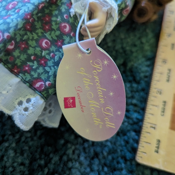 Russ. Vintage mini porcelain doll.birthstone. - Picture 6 of 6